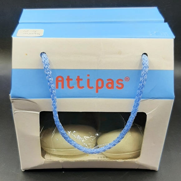 ATTIPAS Blue Polkadot Barefoot Baby Shoes Kids Infants Non Slip Soles 12-18 - Picture 2 of 7